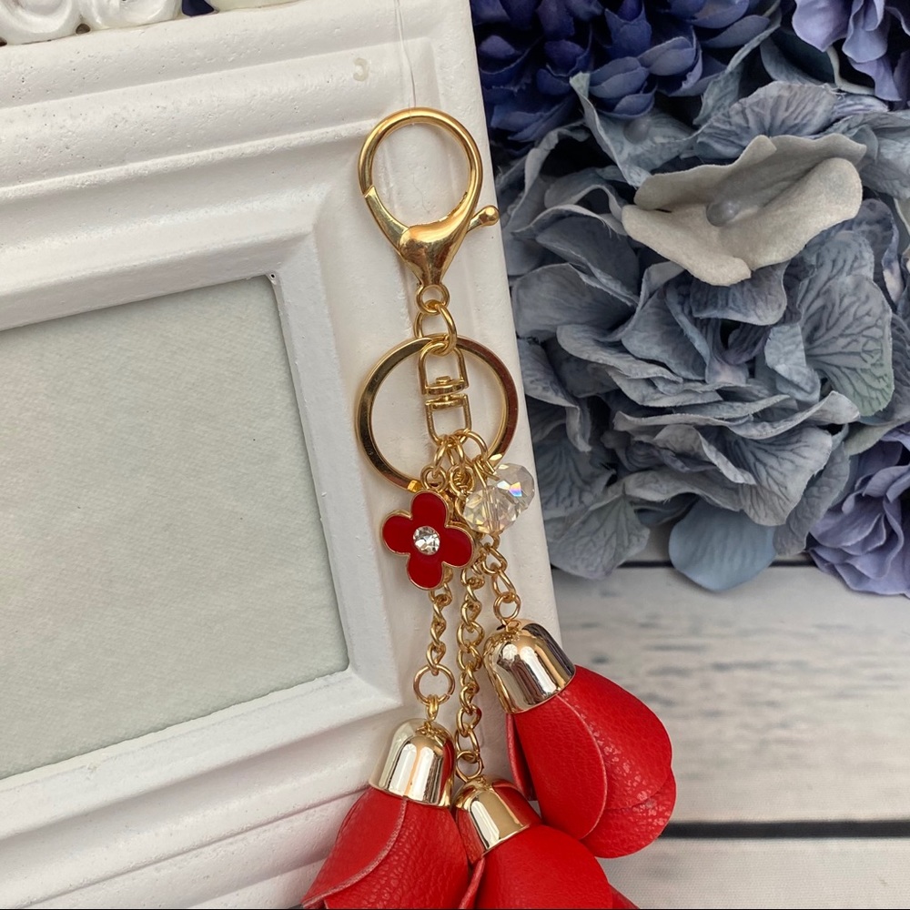 Red Triple Rose Keychain Charm - Picture 3 of 12